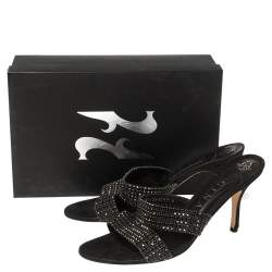 Pre Owned صندل سلايد جينا جلد أسود مزخرف كريستال مقاس 41
