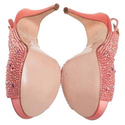 Pre Owned صندل جينا ساتان خوخي مزخرف كريستال مقدمة مفتوحة نعل سميك مقاس 38.5