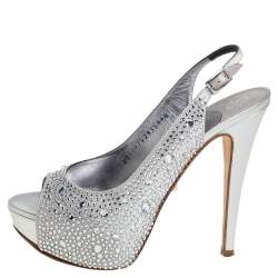 Pre Owned صندل جينا ساتان رصاصي مزخرف كريستال بحزام للكاحل نعل سميك مقاس 37