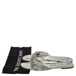 Pre Owned صندل سلايد جينا جلد فضي مزخرف كريستال مقاس 39