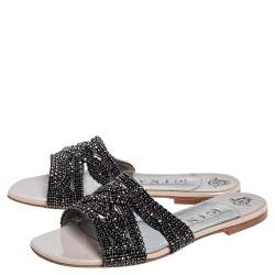 Pre Owned صندل جينا داكوتا جلد أسود زخرفة كريستال مقاس 38