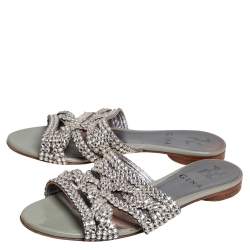 Pre Owned صندل سلايد جينا مزخرف جلد رمادي مقاس 36