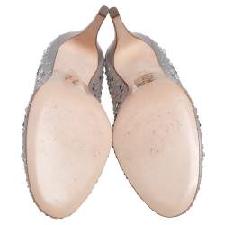مملوكة مسبقًا Gina Silver Satin Audrey Crystal Embellished Pumps Size 40.5