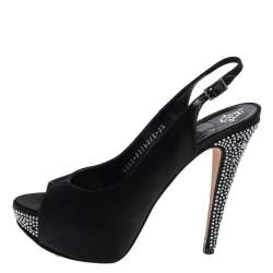 مملوكة مسبقًا Gina Black Satin Open Toe Platform Slingback Sandals Size 38.5