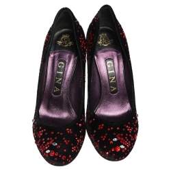 Pre Owned Gina Black Velvet  Embellished Round Toe Pumps Size 37