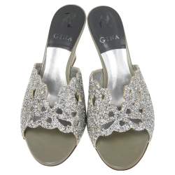 مملوكة مسبقًا صندل جينا جلد أخضر زيتوني مزخرف كريستال كعب روكي مقاس 39.5