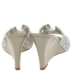 مملوكة مسبقًا صندل جينا جلد أخضر زيتوني مزخرف كريستال كعب روكي مقاس 39.5