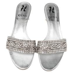 Pre Owned صندل سلايد جينا كعب عريض روديو مزخرف كريستال جلد فضي مقاس 38