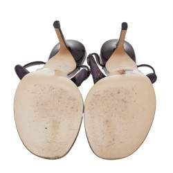 مملوكة مسبقًا Gina Burgundy Patent Leather Crystal Embellished Thong Sandals Size 38.5