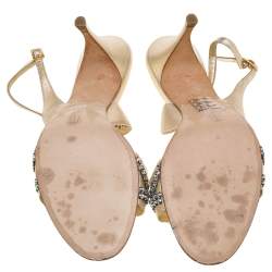 Pre Owned صندل جينا سير خلفي مزخرف كريستال جلد ذهبي ميتالك مقاس 40