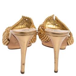 Pre Owned صندل سلايد جينا جلد ذهبي مزخرف كريستال نعل سميك مقاس 38
