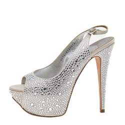 Pre Owned صندل جينا ساتان فضي مزخرف كريستال مقدمة مفتوحة نعل سميك بحزام للكاحل مقاس 38.5