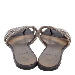 Pre Owned حذاء فلات سلايد جينا جلد فضي مزخرف كريستال مقاس 39.5