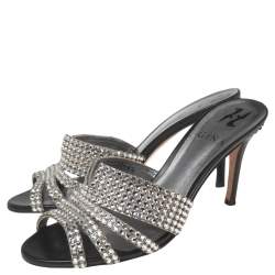 Pre Owned صندل سلايد جينا جلد فضي مزخرف كريستال مقاس 37.5