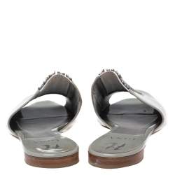 Pre Owned صندل سلايد جينا جلد لامع رصاصي مزخرف كريستال مقاس 39.5