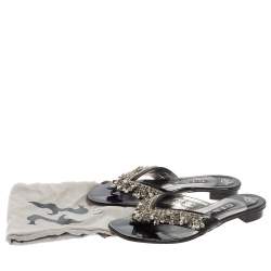 مملوكة مسبقًا صندل جينا سلايد جلد أسود لامع مزخرف كريستال مقاس 39