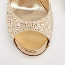 Pre Owned صندل جينا ساتان ذهبي مرصع كريستال  فتح ة كعب  مقاس 36