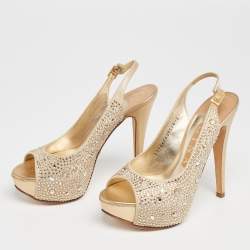 Pre Owned صندل جينا ساتان ذهبي مرصع كريستال  فتحة كعب  مقاس 36