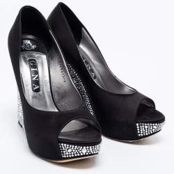 Pre Owned حذاء كعب عالي جينا بيل ساتان أسود مزخرف كريستال كعب روكي مقدمة مفتوحة مقاس 39