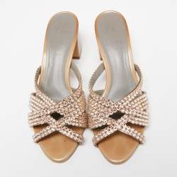 Pre Owned صندل سلايد جينا جلد بيج مزخرف كريستال مقاس 36.5 