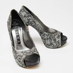 مملوكة مسبقًا Gina Grey/Black Lace Crystal Embellished Open Peep Platform Pumps Size 37
