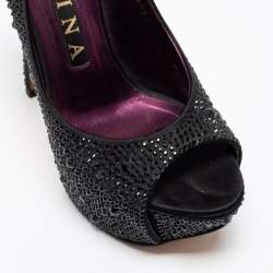مملوكة مسبقًا Gina Black Satin Crystal Embellished Peep Toe Platform Pumps Size 37.5 