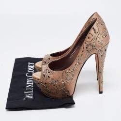 Pre Owned حذاء كعب عالي جينا ساتان بني فاتح مزخرف كريستال مقدمة مفتوحة نعل سميك مقاس 36.5