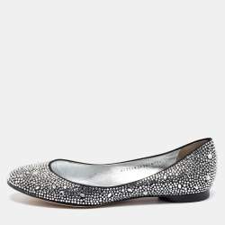 Pre Owned حذاء باليرينا فلات جينا ساتان أسود مزين بالكريستال مقاس 40.5