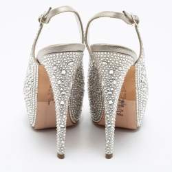 Pre Owned صندل جينا ساتان مزخرف كريستال رصاصي فتحة كعب نعل سميك مقدمة مفتوحة مقاس 38.5