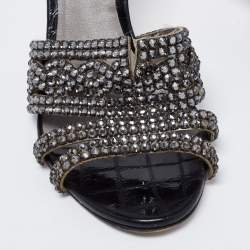 Pre Owned صندل سلايد جينا جلد لامع نقشة تمساح أسود مزخرف كريستال مقاس 39