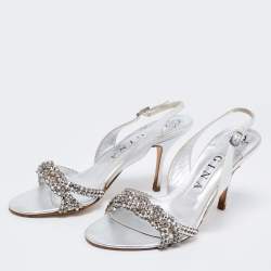 مملوكة مسبقًا صندل جينا جلد فضي مزخرف بحزام كاحل مقاس 38