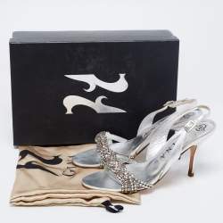 مملوكة مسبقًا صندل جينا جلد فضي مزخرف بحزام كاحل مقاس 38