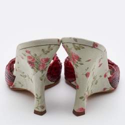 مملوكة مسبقًا Gina Red Printed Watersnake Leather and Fabric Wedge Sandals Size 39.5
