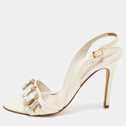 مملوكة مسبقًا Gina Cream Patent Leather Crystal Embellished Slingback Sandals Size 38