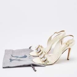 مملوكة مسبقًا Gina Cream Patent Leather Crystal Embellished Slingback Sandals Size 38