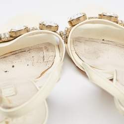 مملوكة مسبقًا Gina Cream Patent Leather Crystal Embellished Slingback Sandals Size 38