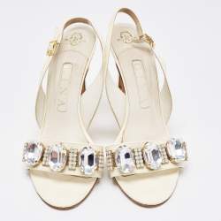 مملوكة مسبقًا Gina Cream Patent Leather Crystal Embellished Slingback Sandals Size 38