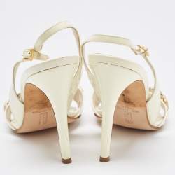 مملوكة مسبقًا Gina Cream Patent Leather Crystal Embellished Slingback Sandals Size 38