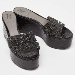 مملوكة مسبقًا صندل جينا نعل سميك كعب روكي مزخرف جلد نقش تمساح أخضر مقاس 37.5