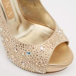 مملوكة مسبقًا Gina Gold Crystal Embellished Satin Platform Peep Toe Slingback Sandals Size 37.5