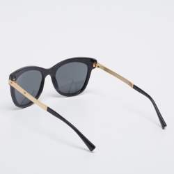 Pre Owned Giorgio Armani Black AR8011 Oval Sunglasses