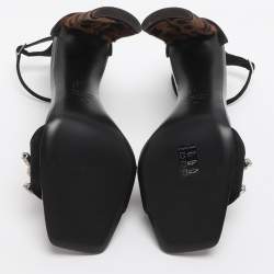 Pre Owned صندل بحزام للكاحل جوسييبي زانوتي سويدي أسود مزين بالكريستال مقاس 39