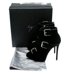 مملوكة مسبقًا Giuseppe Zanotti Black Buckled Suede Platform Ankle Boots Size 38