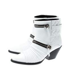 مملوكة مسبقًا بوت كاحل جوسيبي زانوتي جلد أبيض مبطن مقاس 38.5