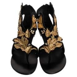 Pre Owned صندل جوزيبي زانوتي أسود / ذهبي سويدي مزين بورق معدني مقاس 41