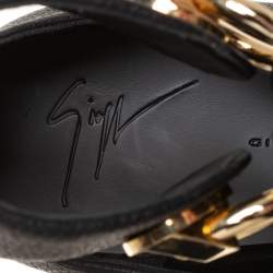 مملوكة مسبقًا صندل فلات جوسيبي زانوتي جلد أسود بحزام للكاحل مقاس 38