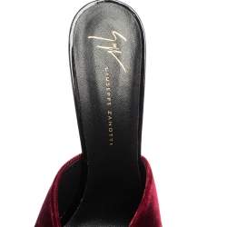 Pre Owned Giuseppe Zanotti Burgundy Velvet Knot Open Toe Sandals Size 40.5