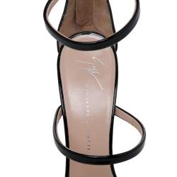 Pre Owned صندل جوسيبي زانوتي هارموني جلد أسود لامع سير كاحل مقاس 37.5 