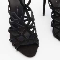 مملوكة مسبقًا Giuseppe Zanotti Black Suede Cutout Caged Ankle Strap Sandals Size 38