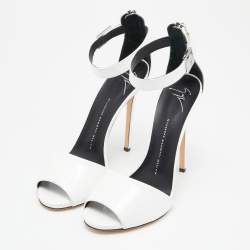 مملوكة مسبقًا Giuseppe Zanotti White Patent Leather Peep Toe Ankle Strap Sandals Size  39